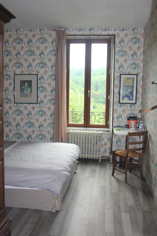 Aux Berges Du Coubisou Bed and Breakfast Eksteriør billede