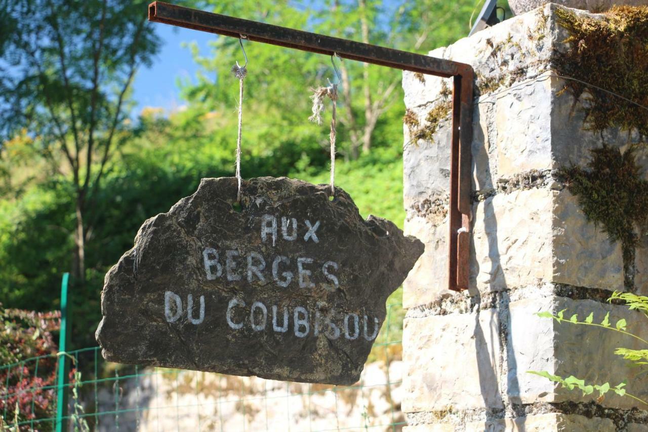 Aux Berges Du Coubisou Bed and Breakfast Eksteriør billede